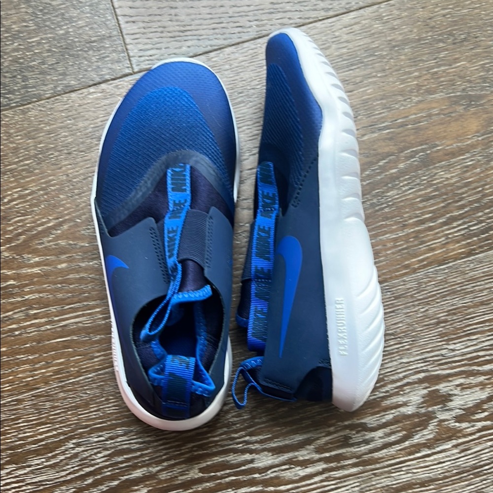 Nike Blue Flex Runner Slip-On Sneakers